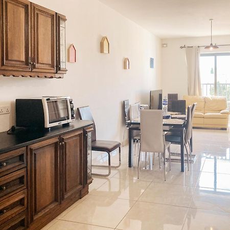 Xl Central Home - Sleeps 10 People Pietà Εξωτερικό φωτογραφία