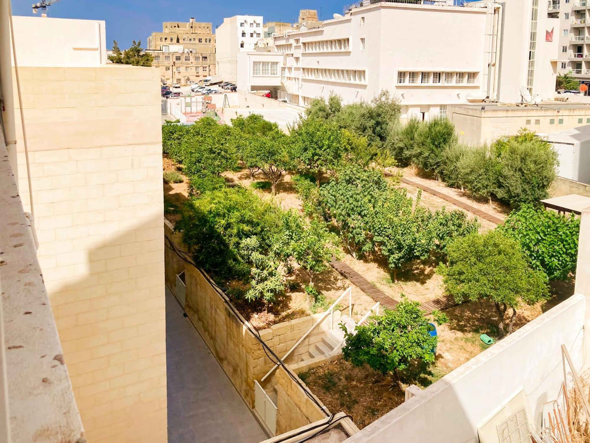 Xl Central Home - Sleeps 10 People Pietà Εξωτερικό φωτογραφία